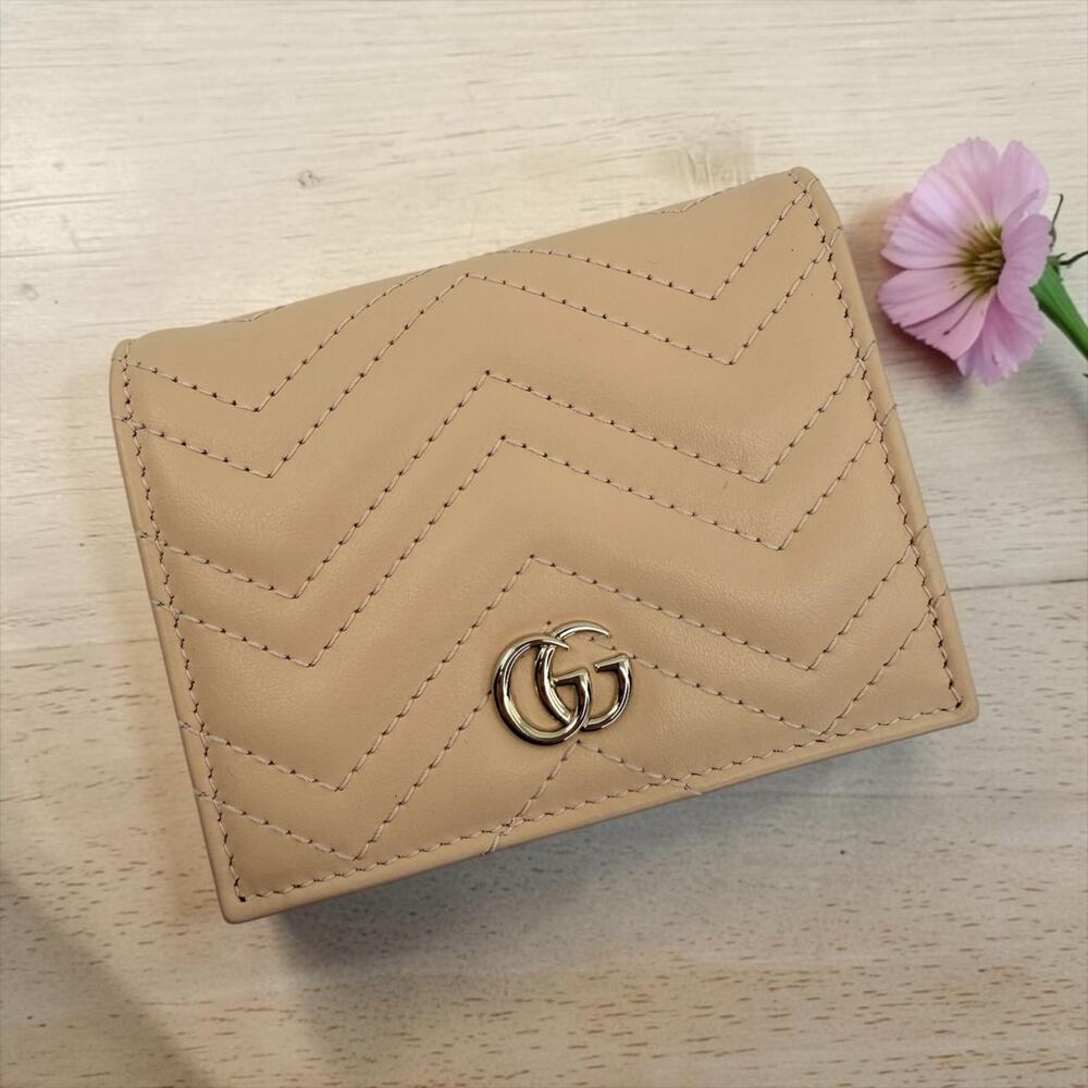Gucci GG Marmont Wallet - Picture 1 of 6